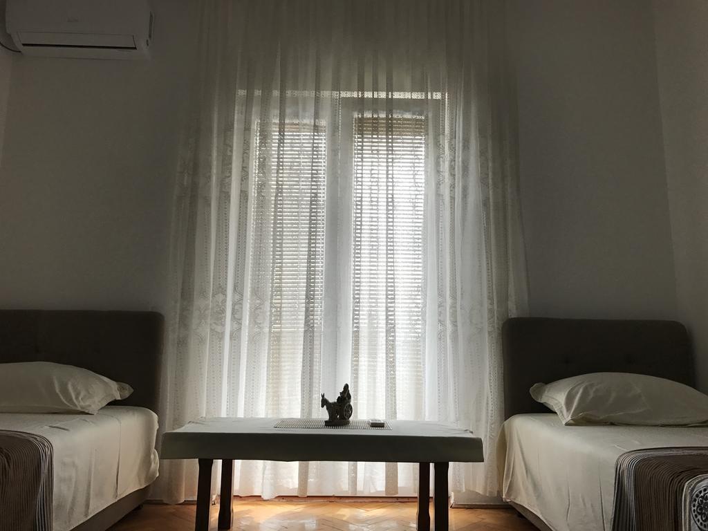 Apartments Pavicevic Тиват Экстерьер фото